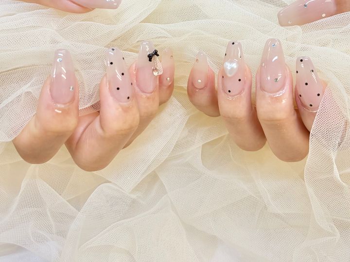 爪の割れ・乾燥の根本的原因とは？医学的メカニズムを解説のイメージ