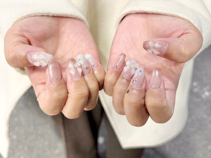 効果的なネイルオイル・クリームの選び方と使用方法のイメージ