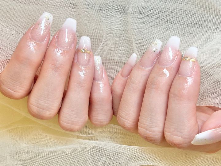 セルフで実現する春ネイル5選｜大人の魅力を引き出すデザインのイメージ