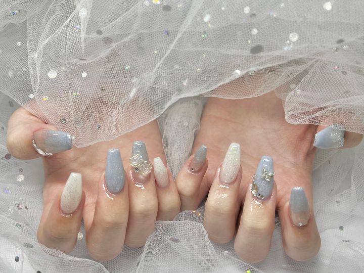 ネイルの「光と質感」が創る新しい美しさとはのイメージ