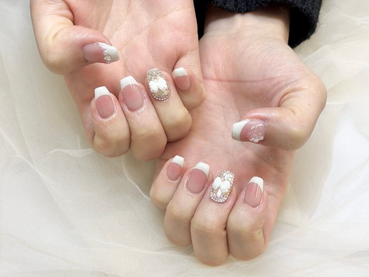 肌色別（イエローベース・ブルーベース）の黄色選びガイドのイメージ