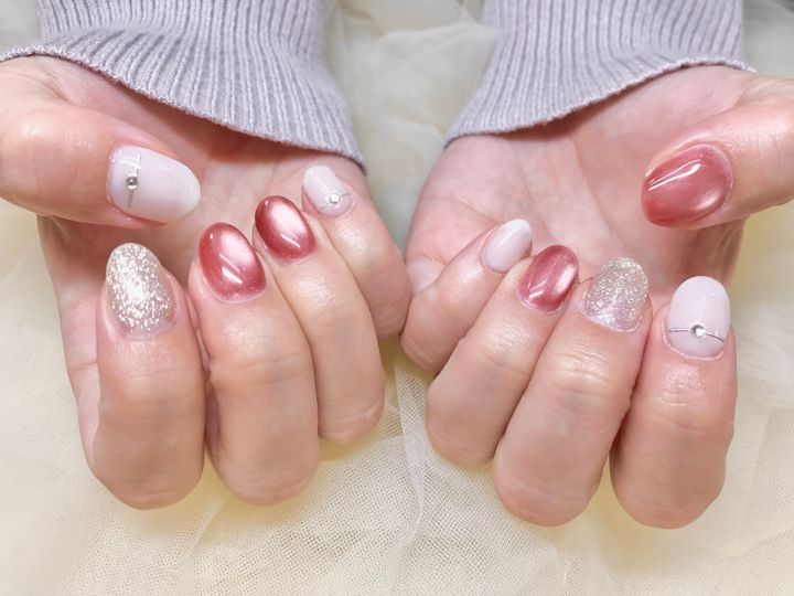 マイクロフレンチネイルとは？極細ラインが生む「今っぽさ」の正体のイメージ