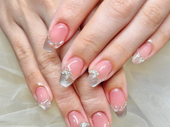 【ダイレクトアンサー】水滴ネイルはサロンとセルフで何が違う？のイメージ