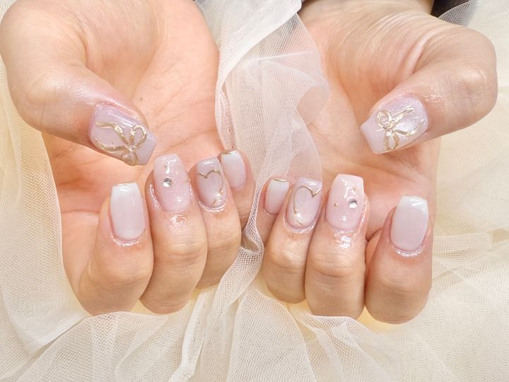傷んだ爪でもネイルを楽しみ続けるための選択肢のイメージ