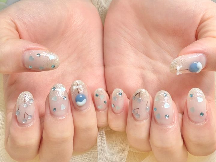 「くすみ×メタリック」の配色ルール——秋冬らしさを作る引き算コーデのイメージ
