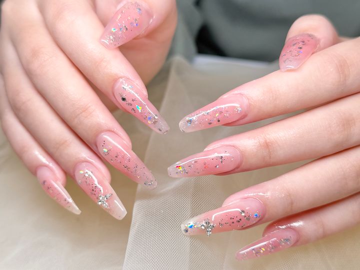 フィルインとパラジェルがグリーンネイル予防につながる仕組みのイメージ