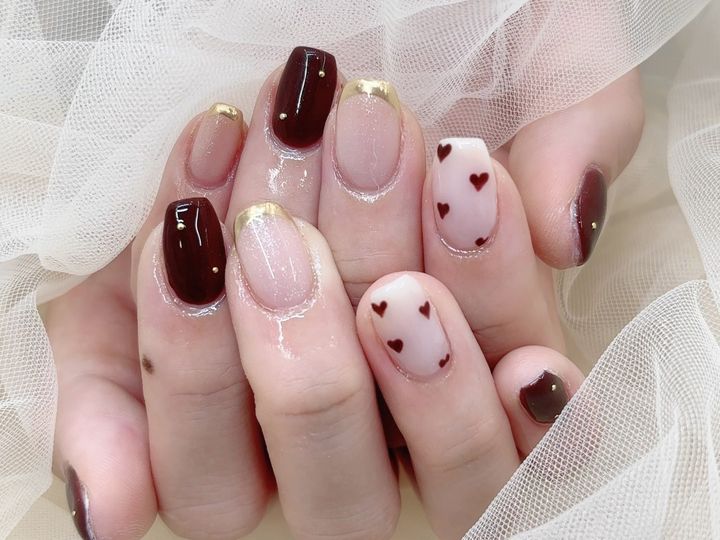 秋のマグネットネイル、水光・フラッシュ・ミラーって何が違うの?のイメージ
