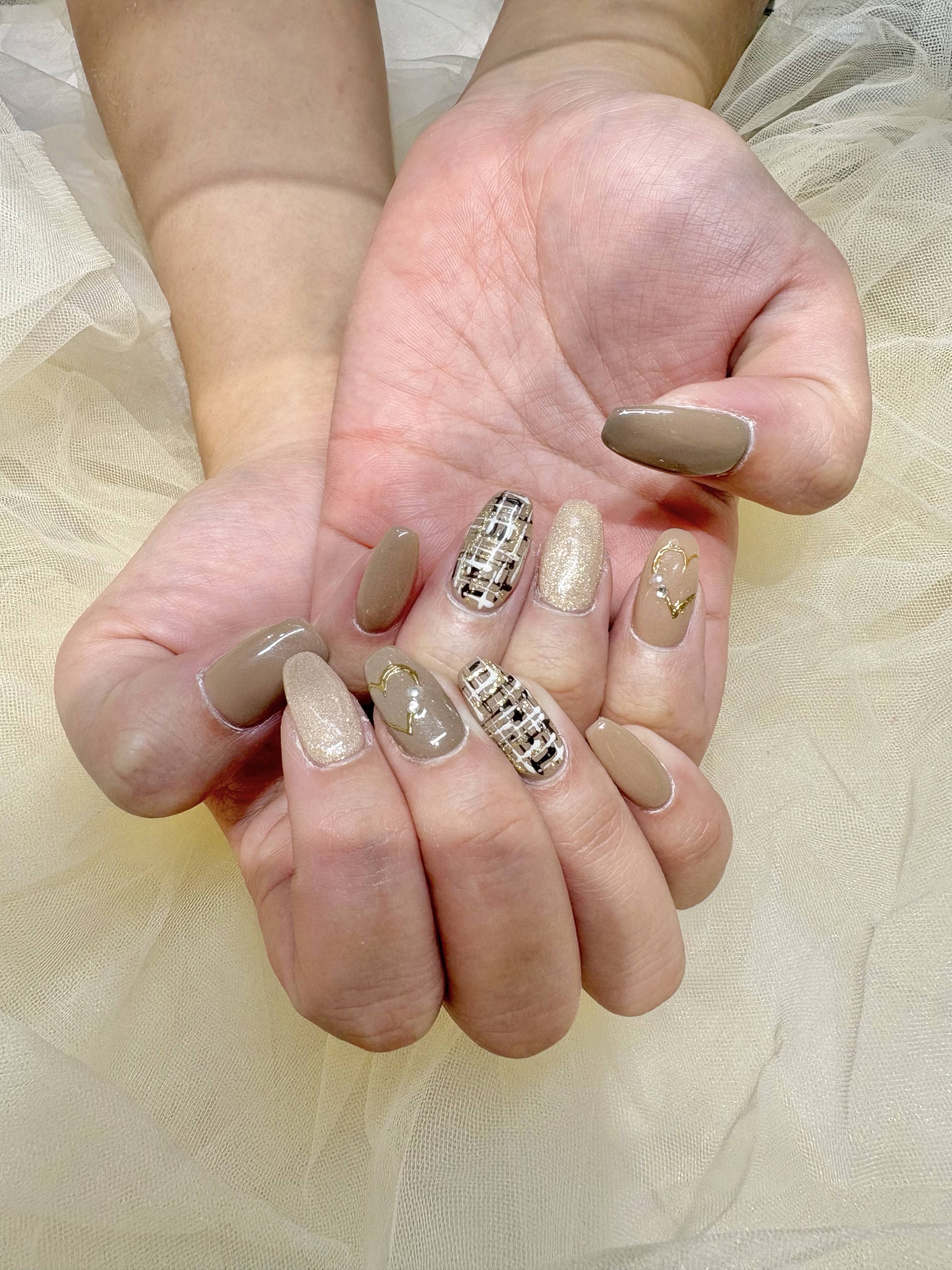 40代50代に似合うネイルデザイン｜大人の指先を美しく見せるコツ