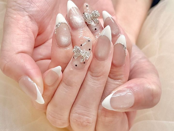 秋冬クロムネイル、どの指に入れる？配置と本数でサロンオーダーが決まる