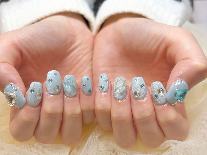 夏の「爪伸ばし中」こそネイルサロンが正解｜育爪しながら夏デザインを楽しむ方法