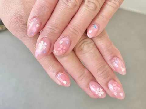 ライトピンクの押し花フラワーネイル｜押し花、フラワー、ピンク、可愛い、上品・大人