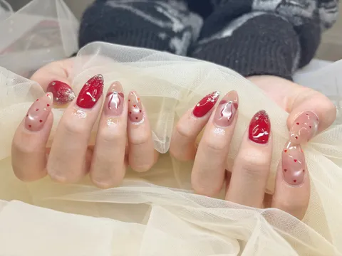 ピンク×レッドのワンカラー&ハート｜ワンカラー、ハート、ニュアンス、ピンク、レッド、可愛い