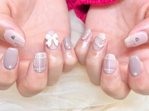 くすみピンクのニュアンスチェック｜ニュアンス、チェック、ベージュ、ピンク、可愛い、上品・大人
