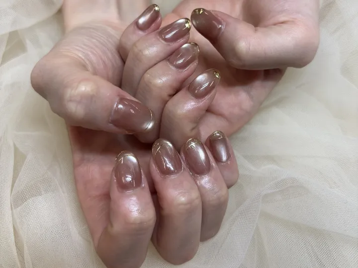 ブラウンゴールドフレンチ｜フレンチネイル・ニュアンスネイル・キラキラネイル・秋ネイル