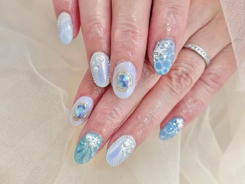 ラベンダーの押し花ラメデザイン｜押し花、ラメ・グリッター、ドット、ブルー、ベージュ、上品・大人、可愛い
