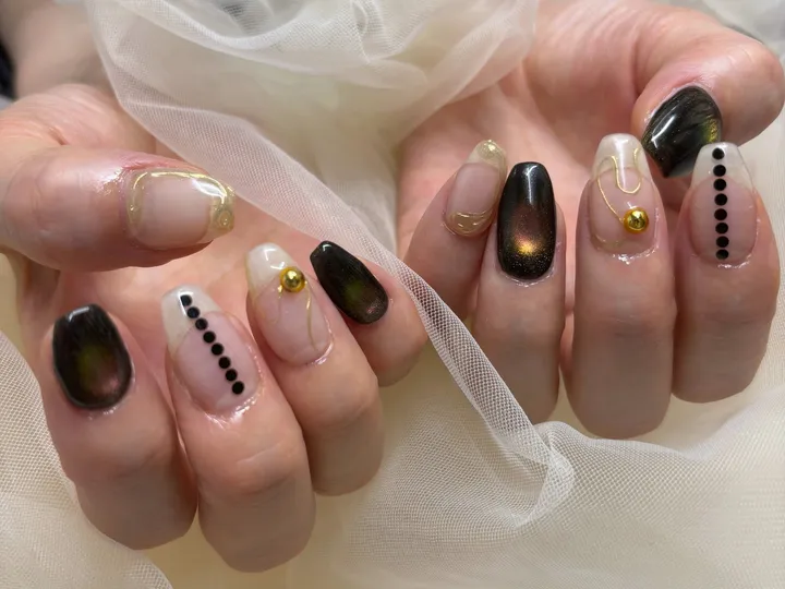黒金マグネットドット｜マグネットネイル・ドットネイル・ニュアンスネイル・パーティーネイル