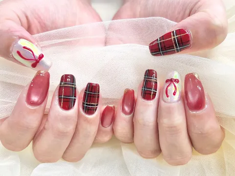 ボルドーのタータンチェック×リボン｜チェック、リボン、ボルドー、ホワイト、ピンク、可愛い、上品・大人