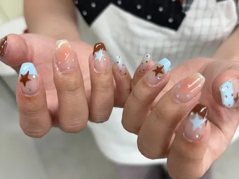 ヌーディーピンクの星アート｜アート・イラスト、ベージュ、ブルー、ボルドー、可愛い、個性的