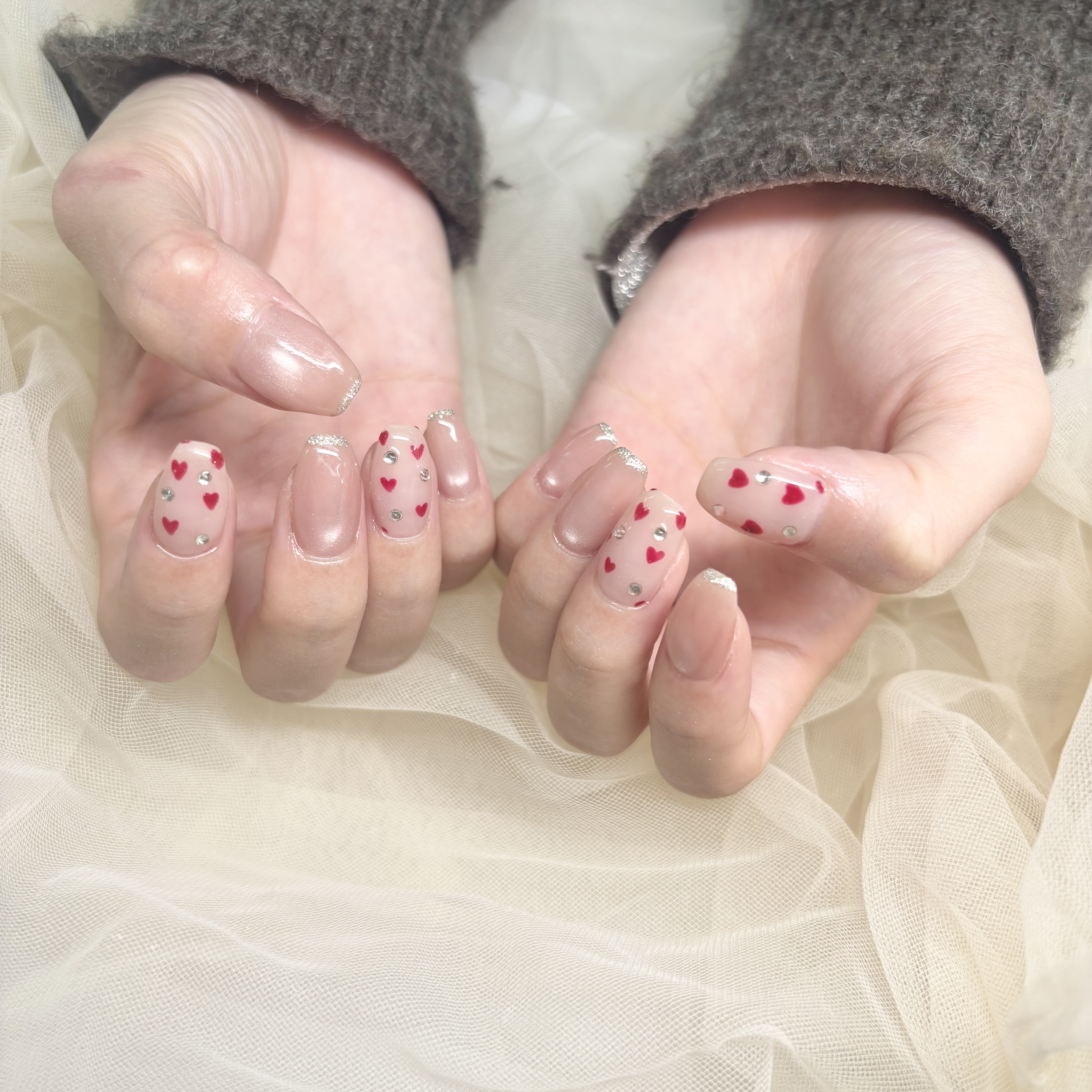 実例紹介：人気のマグネットニュアンスデザイン10選（爪の長さ別）のイメージ