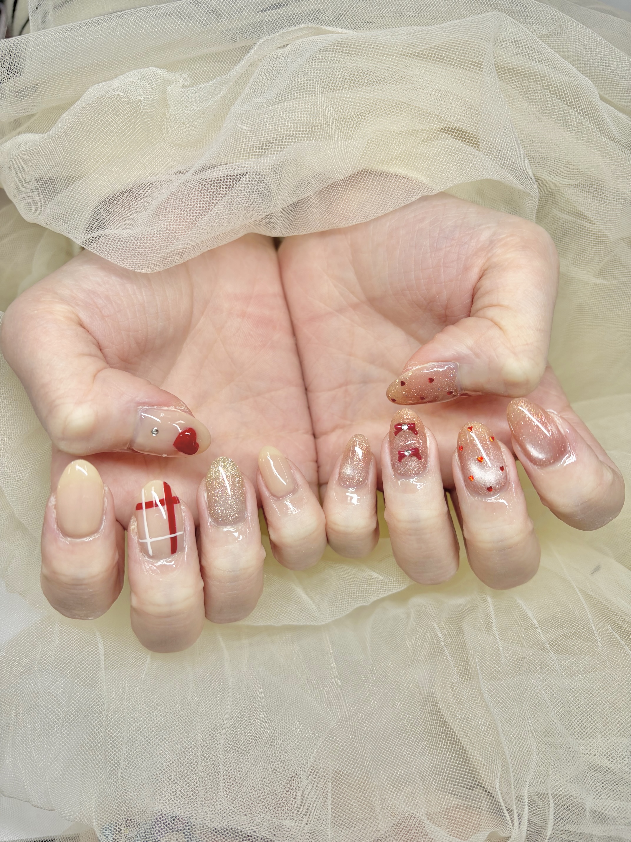 細フレンチ・ワンポイントアート｜アートの引き算で洗練度UPのイメージ