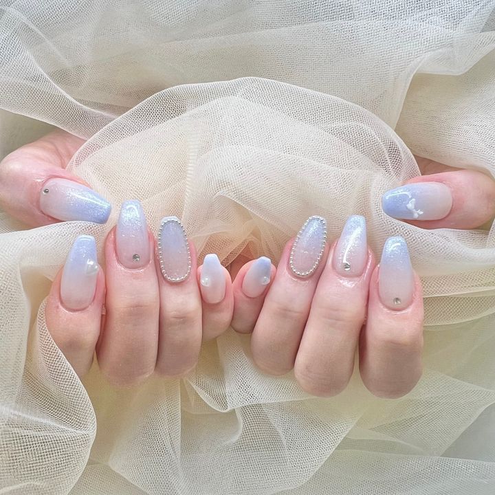 セルフ派必見！マグネットネイル施術時の失敗パターンと対策のイメージ