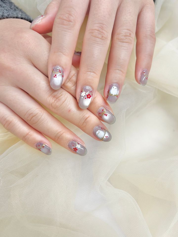 雰囲気別フラワーネイル|大人っぽい×可愛い×愛され系の選び方のイメージ