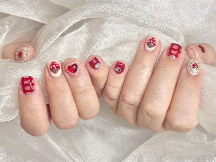 8. 押し花ネイルのイメージ