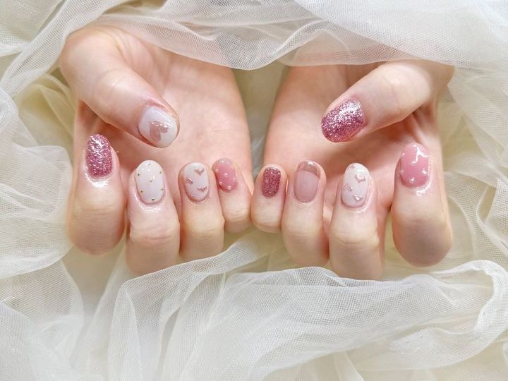 NICENAILのお客様施術 くすみピンクのマーブルラメ