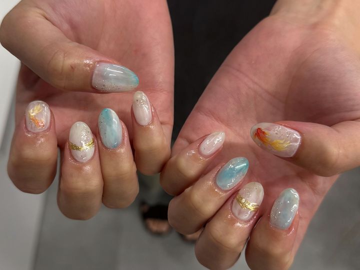 NICENAILのお客様施術 ベージュシアーのラメオーロラネイル