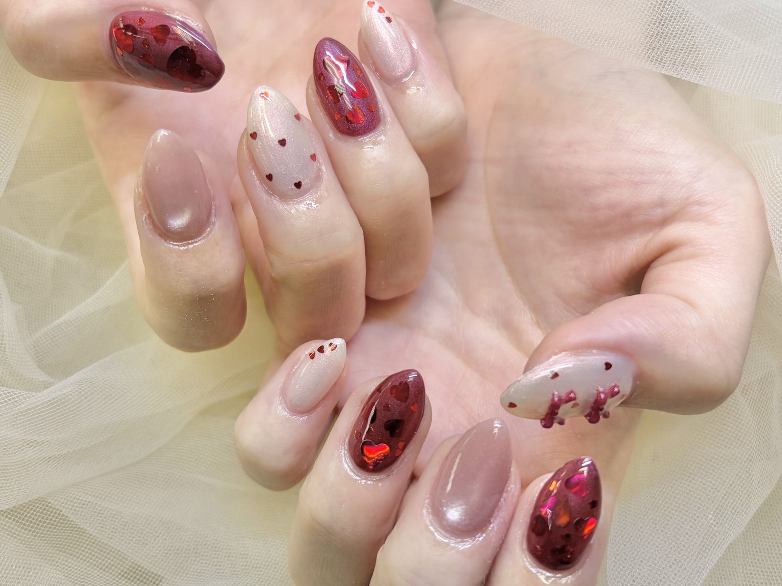 NICENAILのお客様施術 ピンク×ワインレッドのドライフラワー