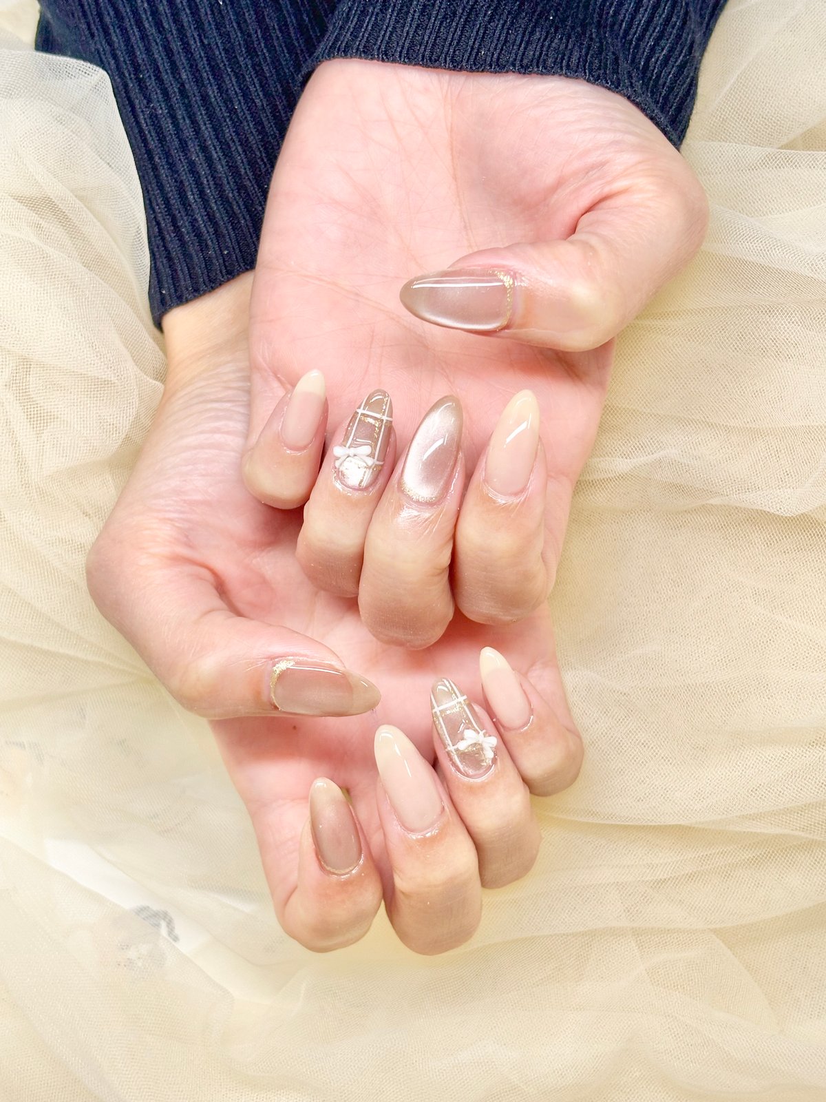 NICENAILのお客様施術 ベージュピンクのシアーフラワー