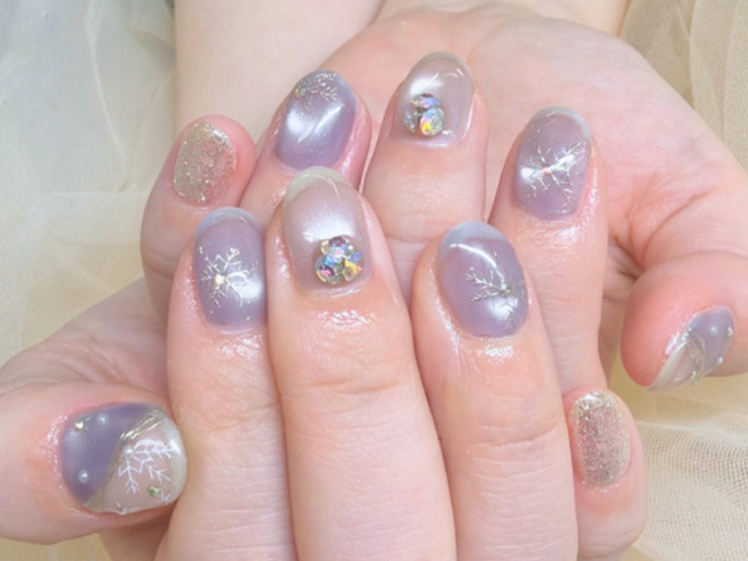 NICENAILのお客様施術 グレーパープルのラメグリッター