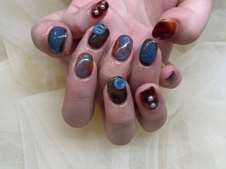 NICENAILのお客様施術 紺・ボルドーのパーツ・3D
