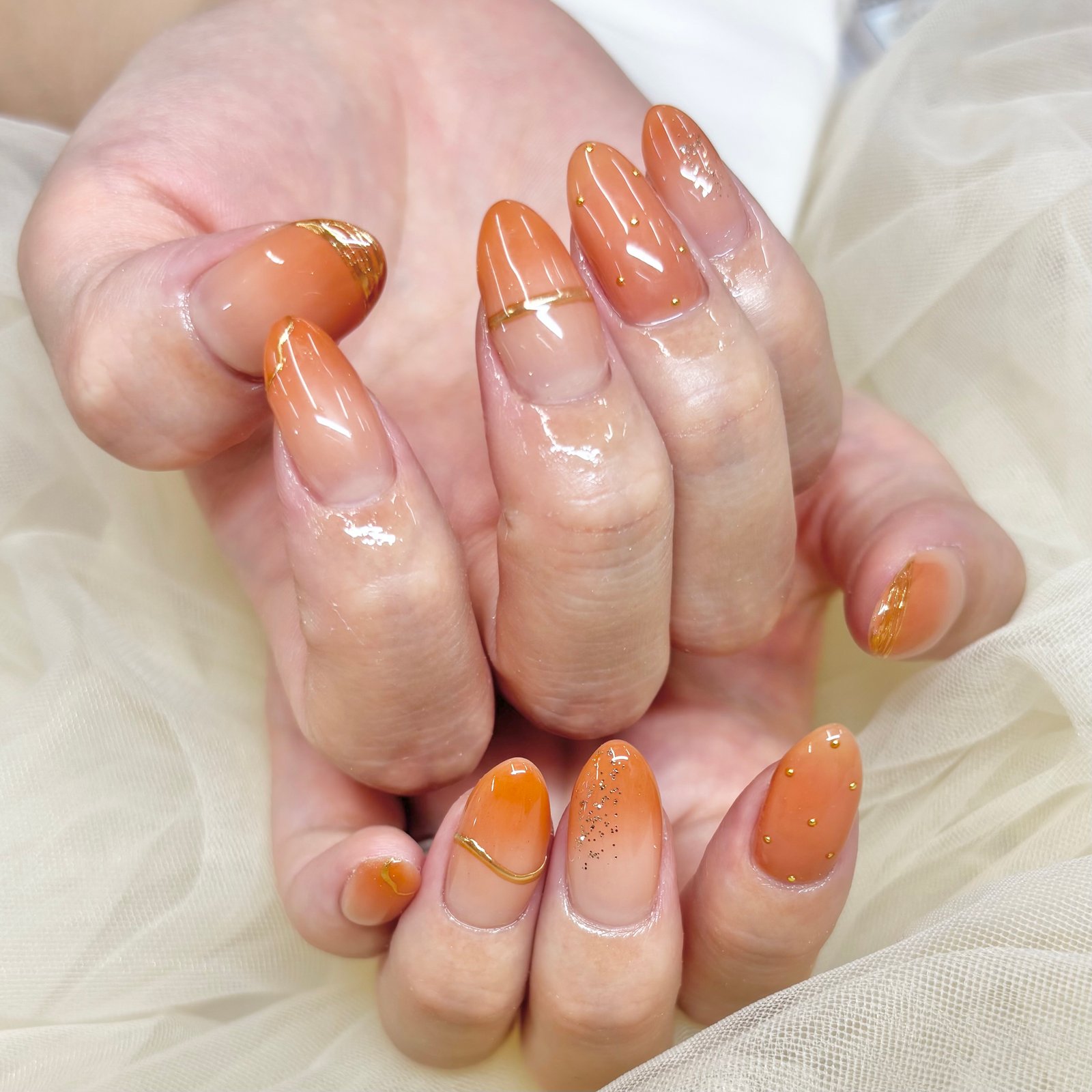 NICENAILのお客様施術 ベージュオレンジのグラデーション
