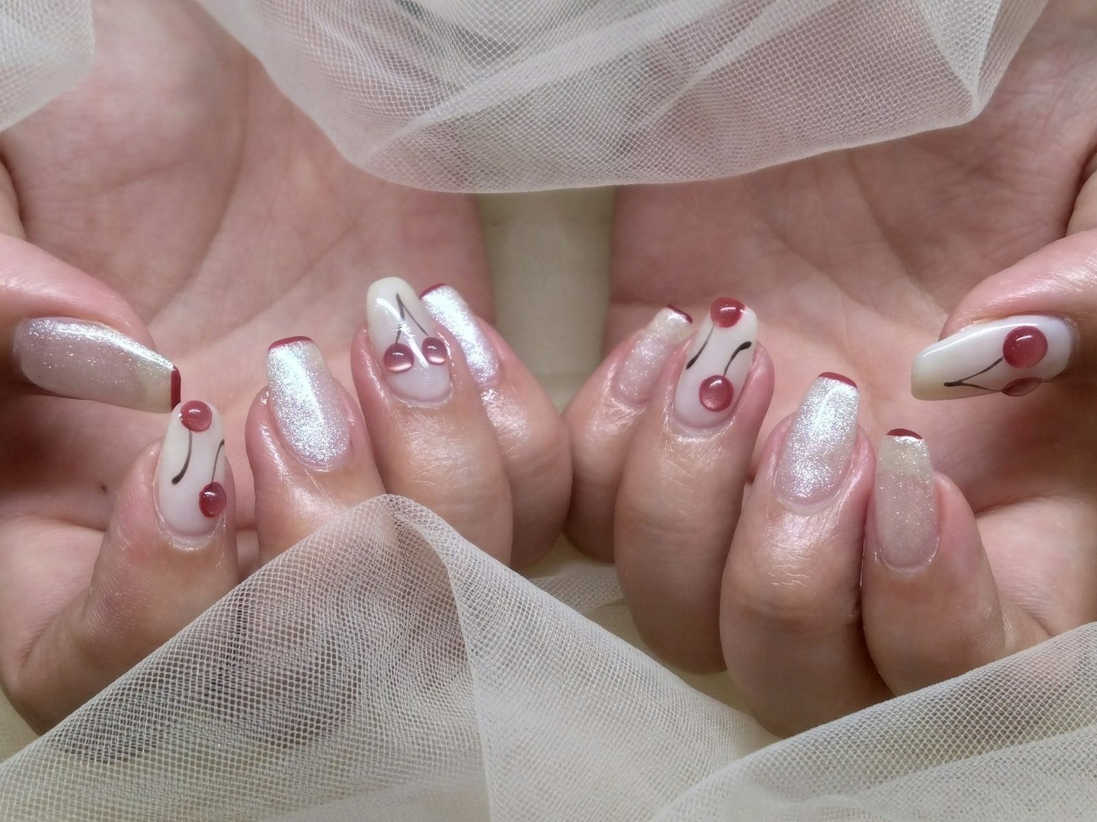 NICENAILのお客様施術 ピンク系ラメのライン描きアート