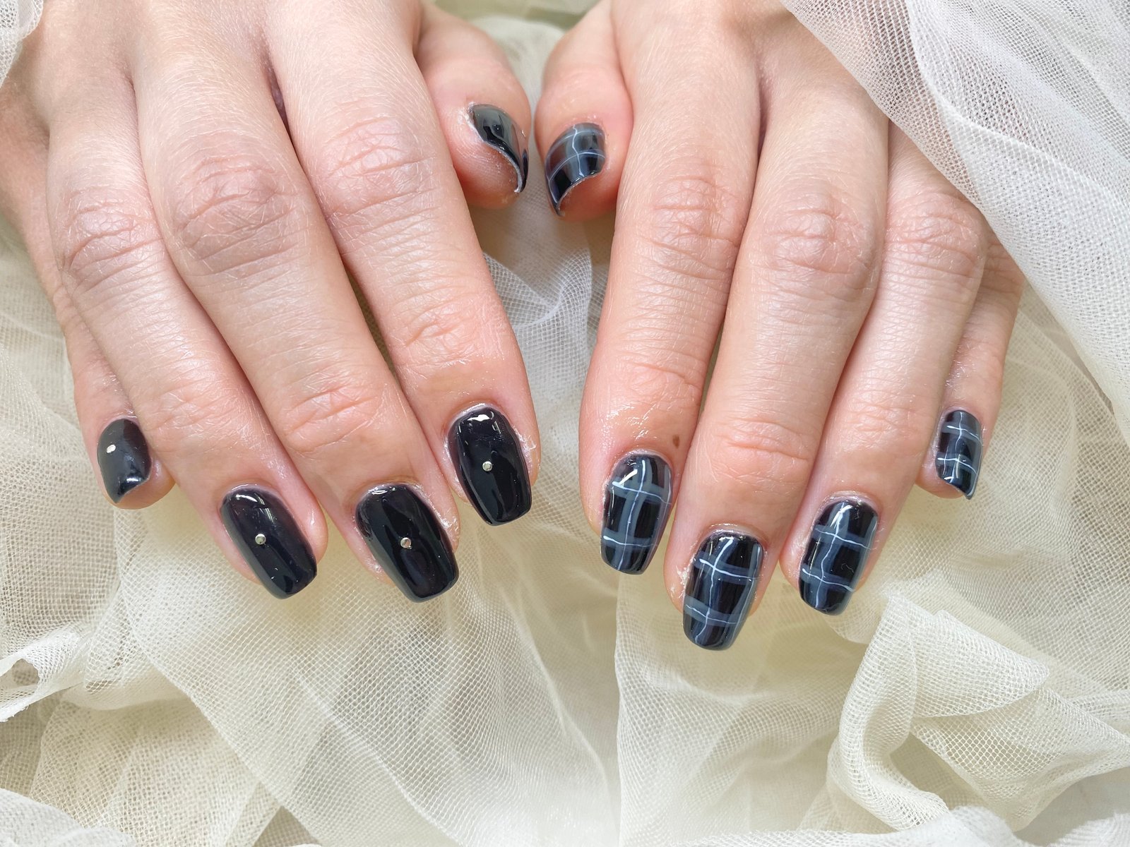NICENAILのお客様施術 ネイビーのチェック柄