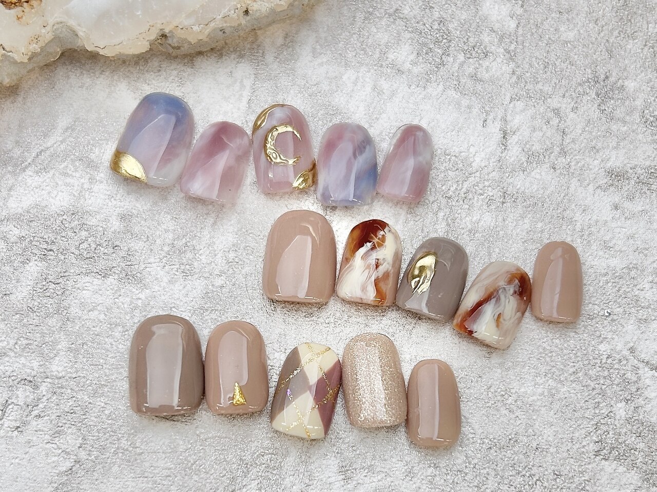 【オフ無料】月替わり60種類から選ぶトレンドネイル　通常4,990円→4,790円