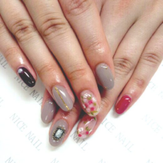 [ネイルカタログ] ネイルサロン ナイスネイルの人気ネイルデザインを更新しました！