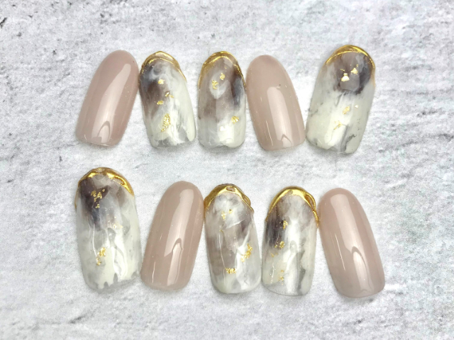 1 000円台の激安ネイルサロン ナイスネイルスクール生サロン心斎橋店