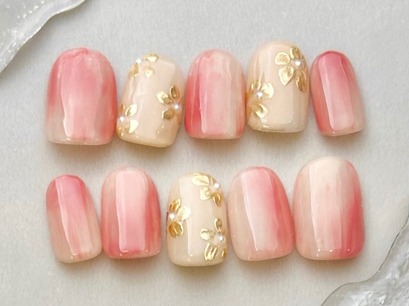 ミラー×お花ネイル